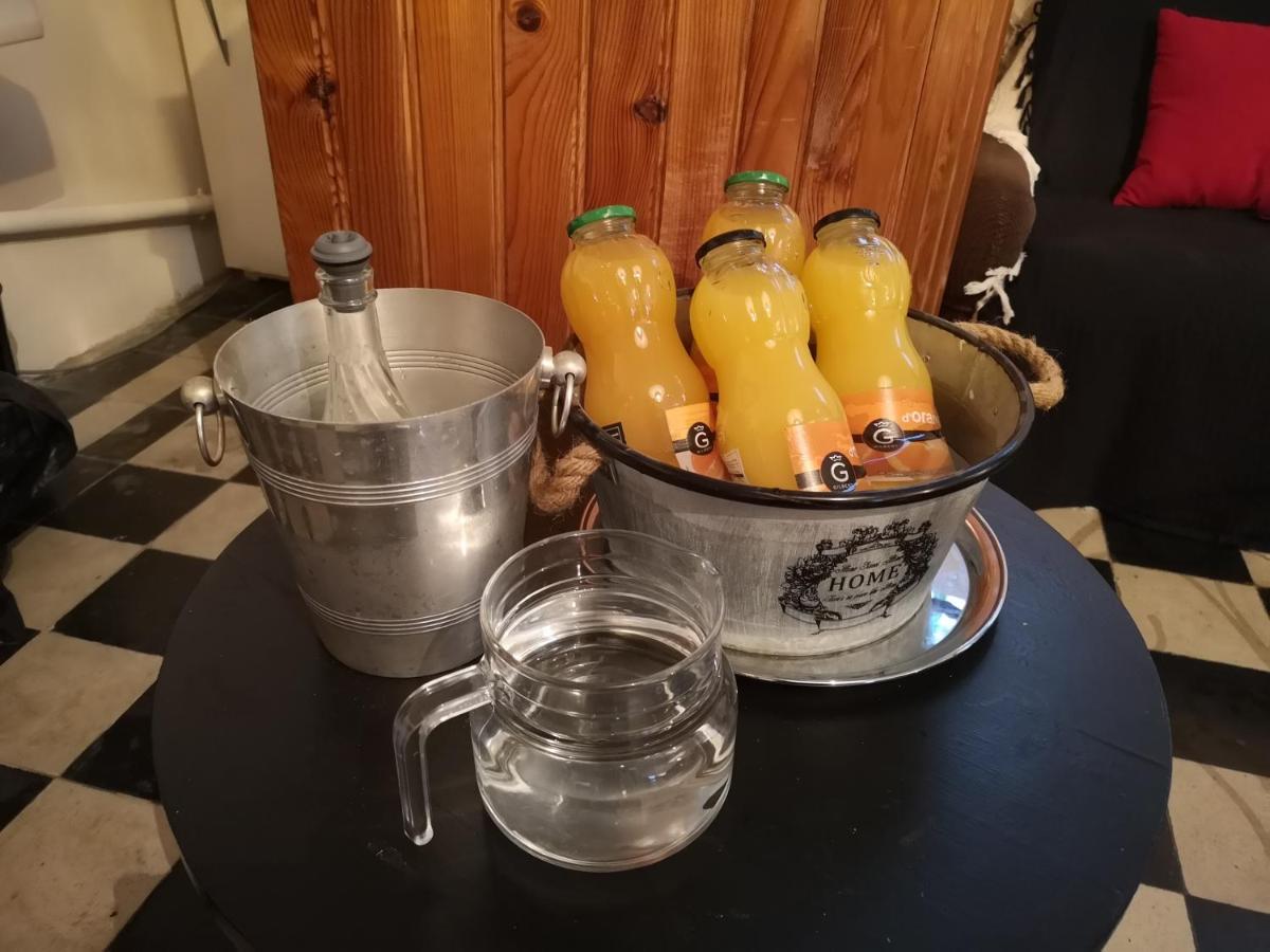 玫瑰园酒店 Lodève 外观 照片